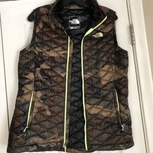 North face quilted vest